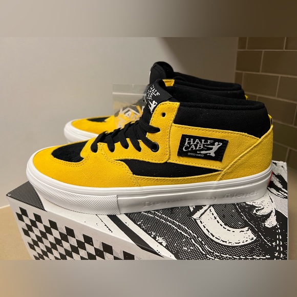 VANS x Bruce Lee "Skate Half Cab" Sneakers Black/Yellow Skate Shoes - Picture 11 of 15